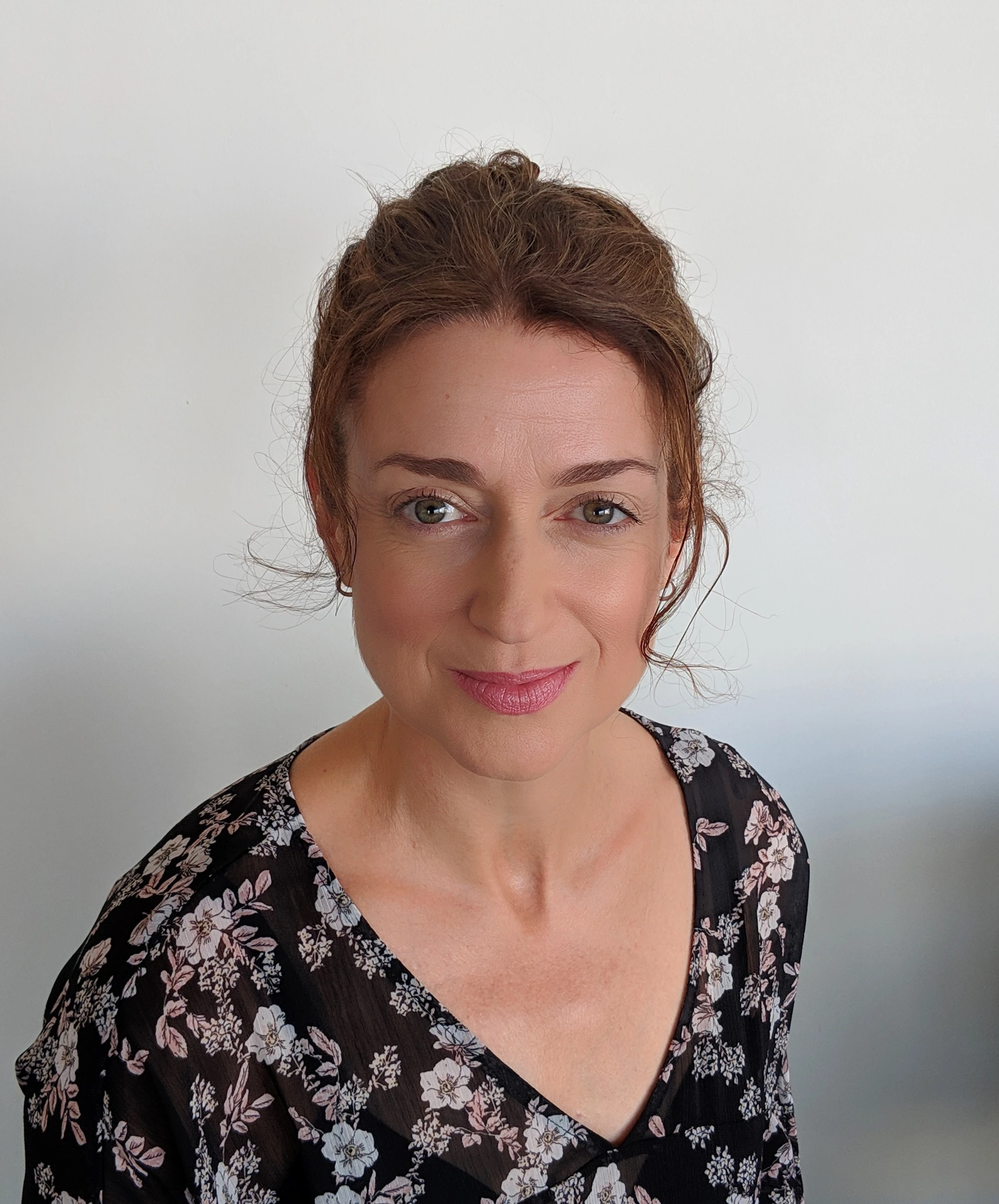Author Photo Sandy Barker
